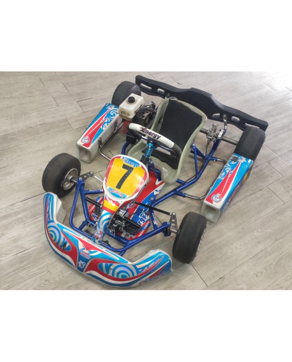 (VENDIDO) Kart Baby Energy con motor gasolina Commer 50cc segunda mano